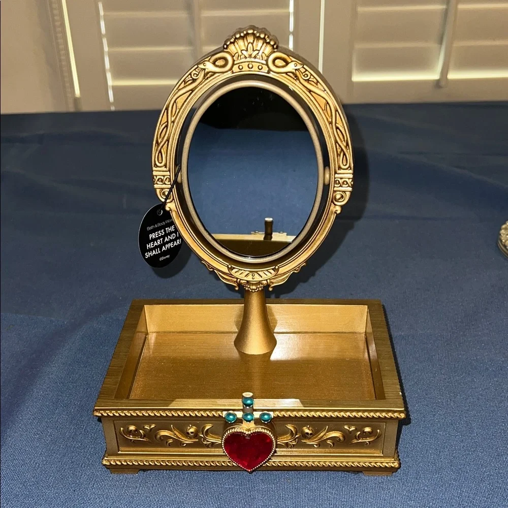 Gold Heart Jewelry Tray with Oval Mirror‎ villains
